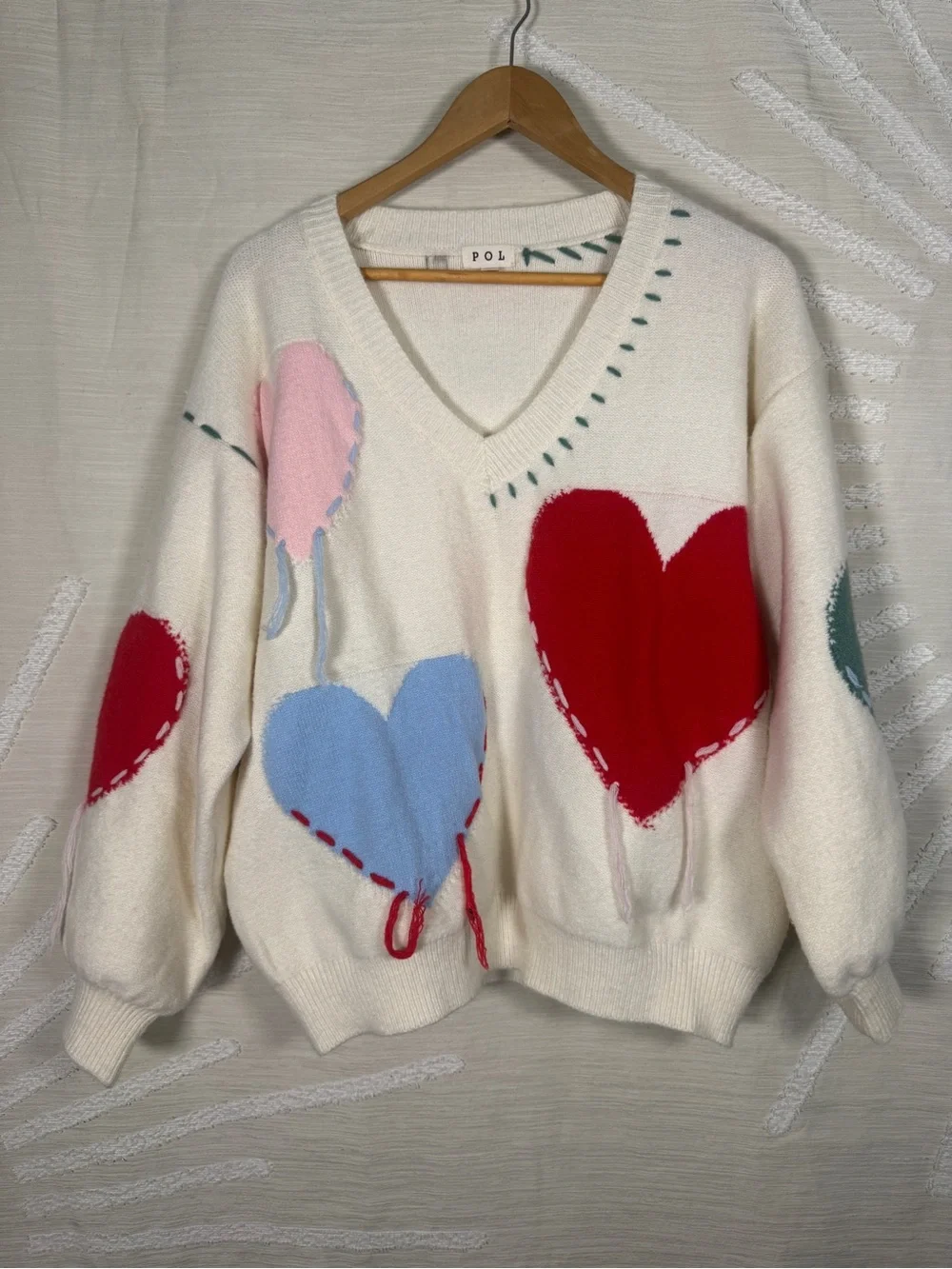 POL Women’s Small Cream Heart Appliqué Whipstitch Oversized V-Neck Sweater - Picture 2 of 7